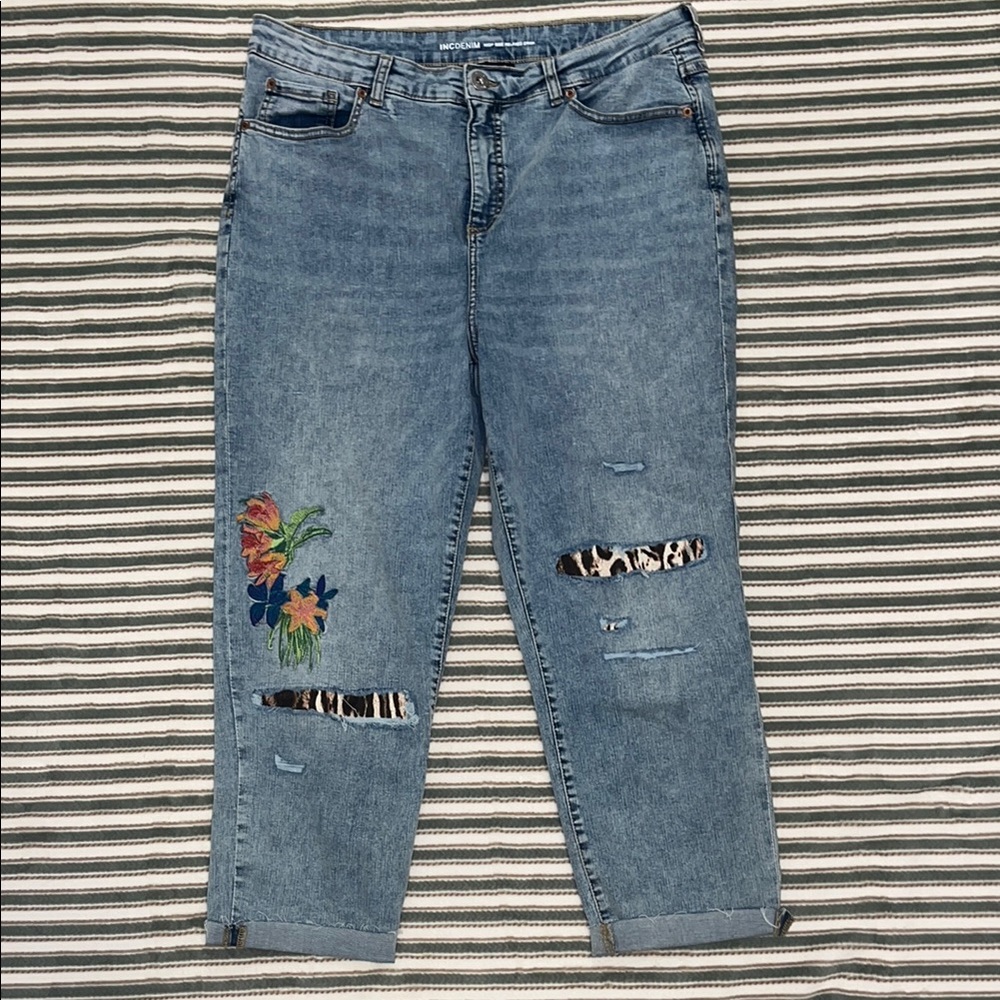 INC DENIM Floral Embroidered Blue Jeans with animal print high rise crop jeans